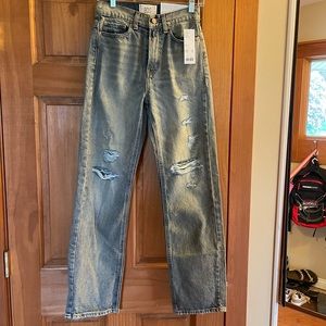Urban Outfitters BDG Cowboy Jean 25 fits like 24 new with tag
